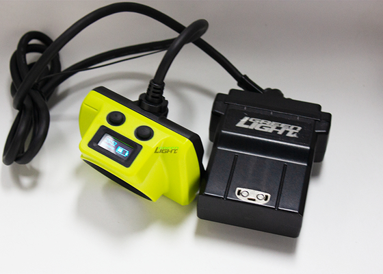 4.07W 14Ah コード付き LED 鉱山用ライト IP68 防水 25000lux 耐衝撃性 鉱山用キャップランプ、OLED スクリーン付き、石炭金岩鉱山用