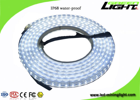 IP68耐衝撃性5m/roll高い明るさの反爆発性5500k 22Lum LEDの適用範囲が広い滑走路端燈SMD5050 	DC24V